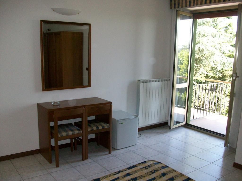 Hotel Santorotto Di Fabio Terrosi Sinalunga Habitación foto